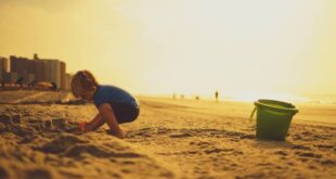 CELLOLE – Bambino smarrito sulla spiaggia di Mondragone, ritrovato e consegnato ai genitori