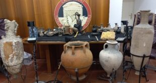 Regione Campania – Scavi clandestini e traffico di reperti archeologici anche all’estero: recuperati quasi 4mila beni culturali (tra cui dei libri). Denunciate 127 persone
