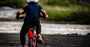 Maddaloni – Cade dalla bici, bambino di 7 anni con trauma cranico