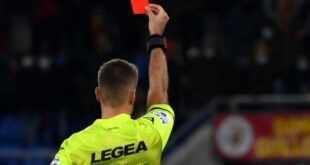 CALCIO VERGOGNA – Borsa e vestiti dell’arbitro allagati, 4 espulsi: il bilancio della sfida under18 fra Sesto Campano e Boys Vairano